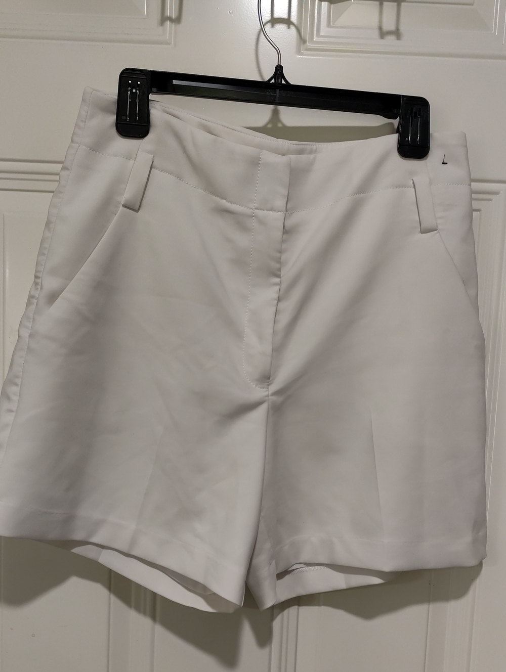 Tailored White Bermuda Shorts with Side Pockets